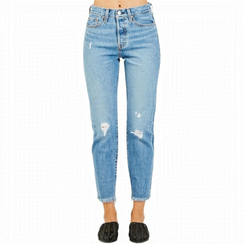 Levi’s Wedgie Icon Fit Truth Unfolds 24